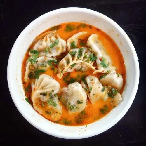 chicken jhol momo
